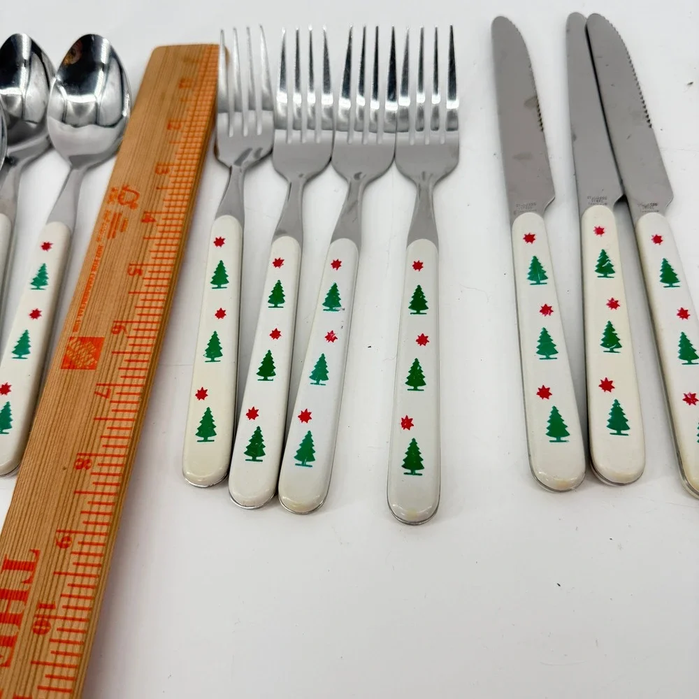 Flatware Set White Christmas Trees Stainless 18pc Utensils Vintage Plastic